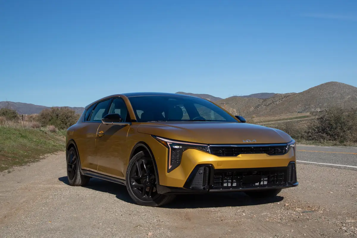 2026 Kia K4 exterior