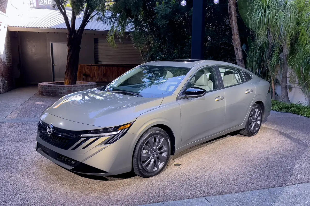 2026 Nissan Sentra exterior
